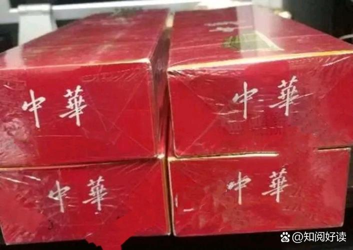 在中国，携带香烟是受到严格规定的。根据中国海关的规定，旅客携带香烟入境或过境时，通常有以下限制